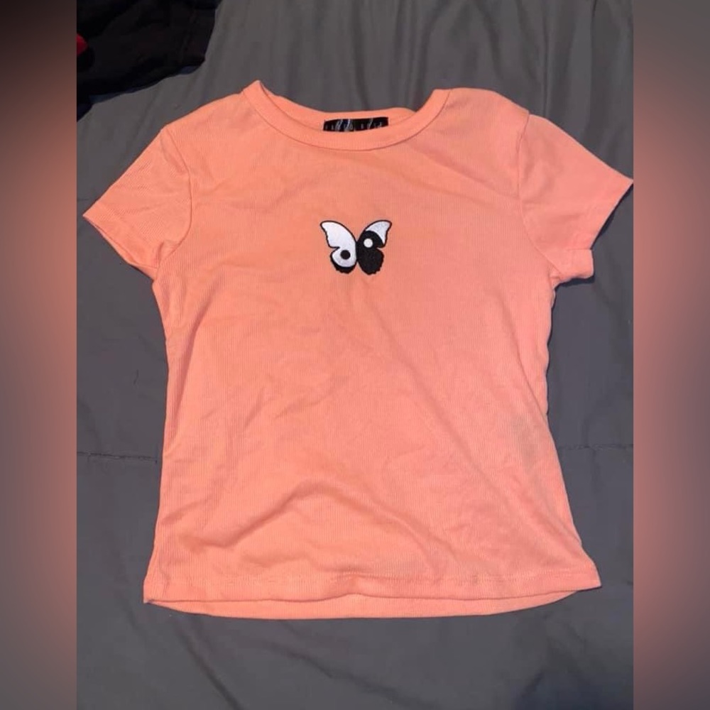 Cropped Butterfly Ying Yang Shirt
